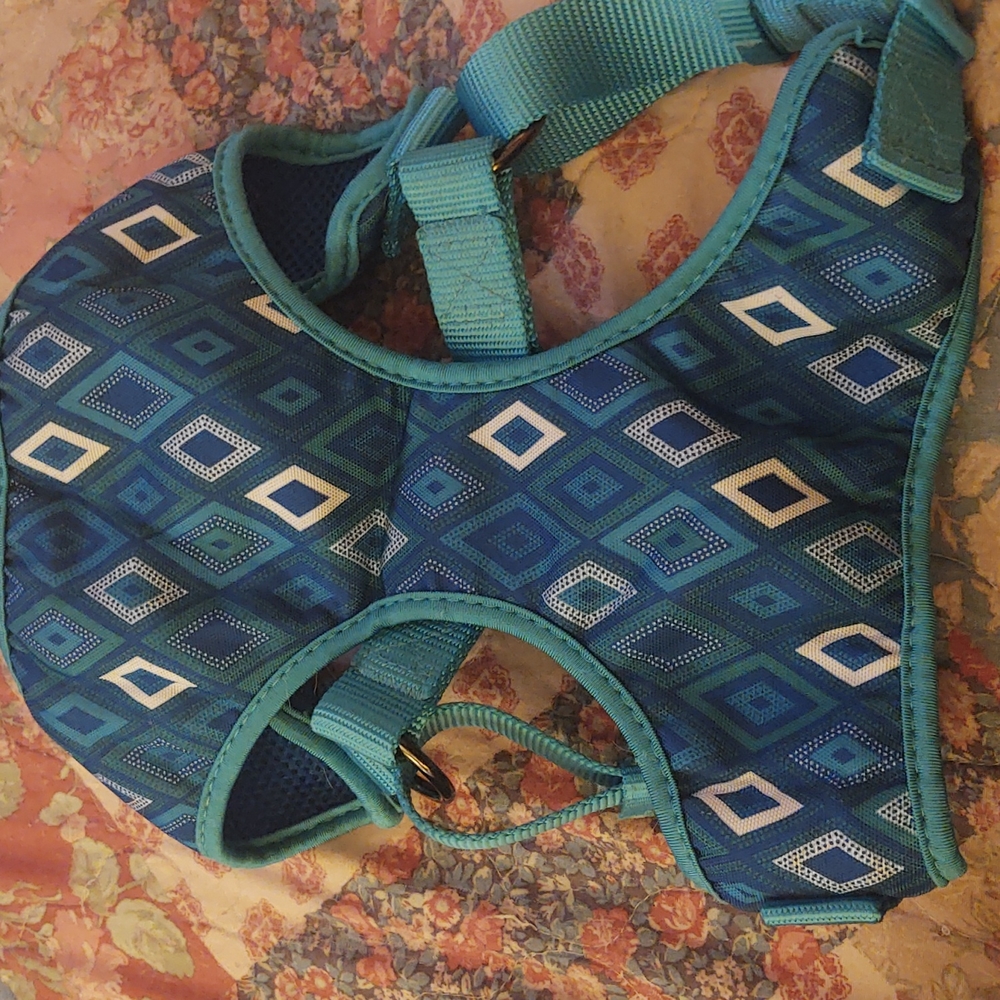 Top Paw Blue Tribal Print Dog Harness Large, girth is 24-36 inch